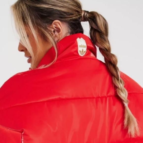 ADIDAS ORIGINALS RED PUFFER JACKET NWT. MADE WITH RECYCLED MATERIALS - Picture 5 of 5